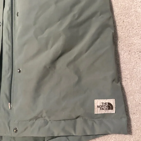 Women's Green North Face Parka Small - Picture 2 of 6